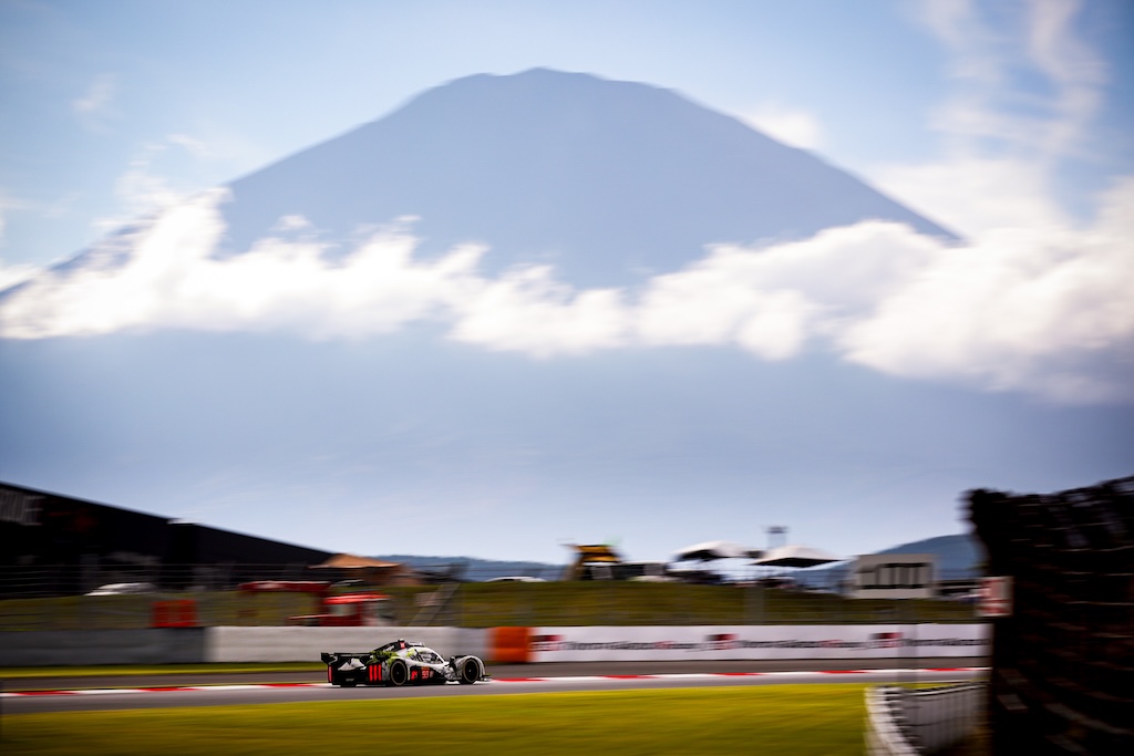 Dansk VM-podie i Japan: Mikkel Jensen sikrede trofæ på Fuji. 
(Foto:  Team Peugeot TotalEnergies)